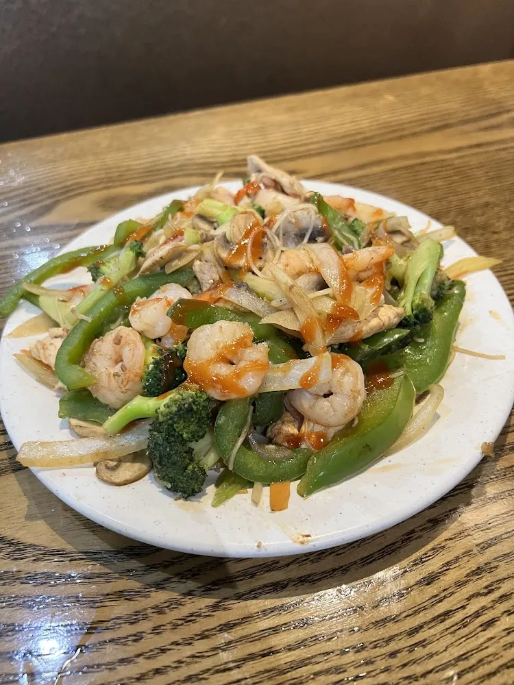 Hibachi Stir Fry with Shrimp and Chicken